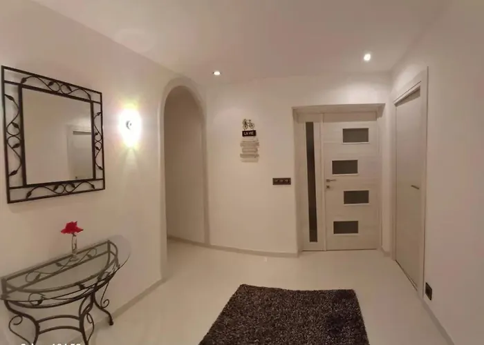 Apartment Spacieux A Saint-raphael, 150 M²