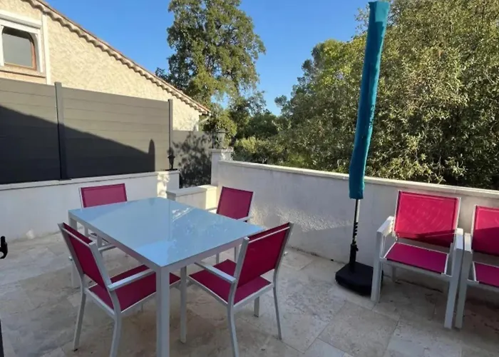 Spacieux A Saint-raphael, 150 M² *